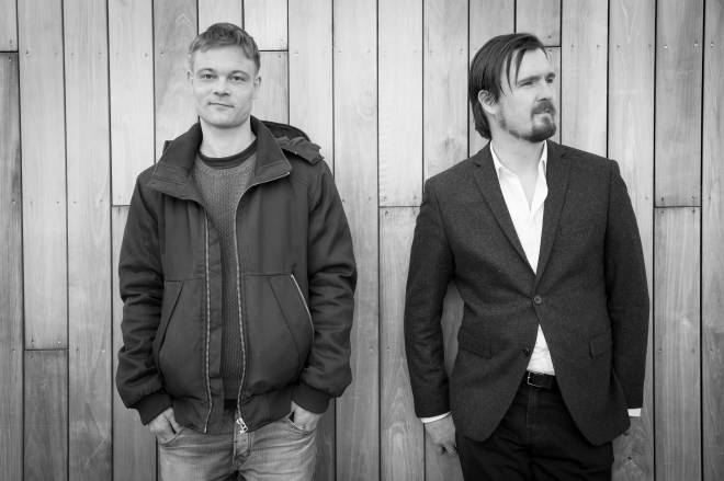 D'herrer. Lyshol ikke avbildet.